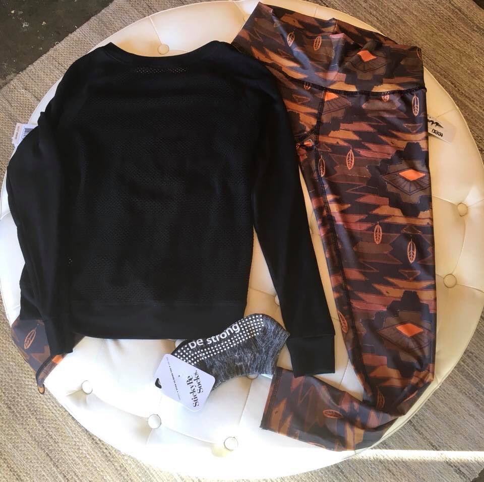 FitToBeStudio's tweet photo. @teekitweet @sgangster @Alo_Yoga @StickyBeSocks @mybkr Super cute #fitnessfashion in our boutique! 30% off (not to be combined with any other boutique discount). Come in and see us, drink a coffee and shop! #sweetheartspecials #fittobe #fitfam #atlfitness https://t.co/uDEDeDYJ0P