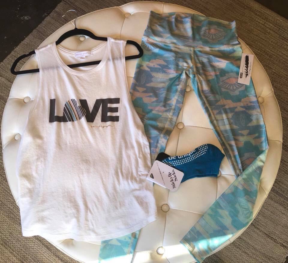 FitToBeStudio's tweet photo. @teekitweet @sgangster @Alo_Yoga @StickyBeSocks @mybkr Super cute #fitnessfashion in our boutique! 30% off (not to be combined with any other boutique discount). Come in and see us, drink a coffee and shop! #sweetheartspecials #fittobe #fitfam #atlfitness https://t.co/uDEDeDYJ0P