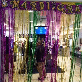 Dining_EA's tweet photo. Celebrate Fat Tuesday with #jambalaya #hushpuppies #gumbo #catfish #redbeansandrice in the Dining Halls @Ea1785 #mardigras2018 https://t.co/atzg5fgkIq