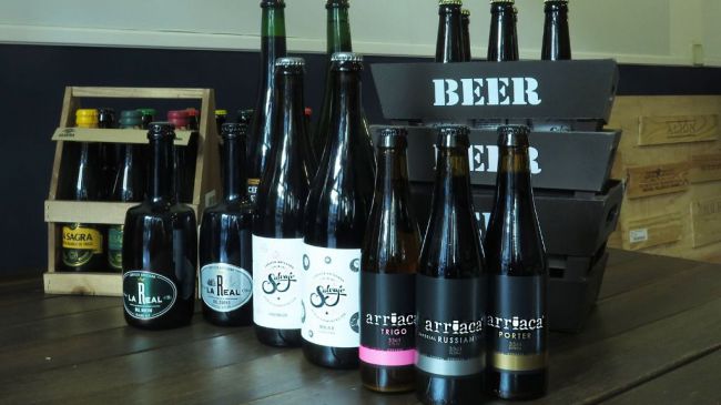 CervezasArriaca's tweet photo. De la Caelia a la 'Artesana'. Un artículo publicado en el @elboletinmadrid de Gonzalo de Leyva, de @spainiswinecom. https://t.co/zOyx6qOmLc https://t.co/sG6K2JwMDu