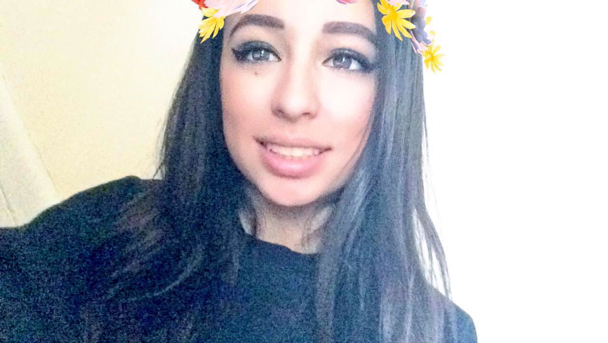 Need a tish? ✨🤧💕

#DolanTwinsTuesday #tuesdayselfie <a href="/GraysonDolan/">Grayson Dolan</a> <a href="/EthanDolan/">Ethan Dolan</a>