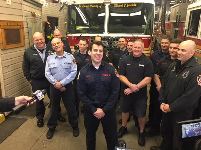 FDNY's tweet photo. #FDNY Probationary Firefighter Stephen Cresci, #Engine163, used the Heimlich maneuver to save the life of a man dining at the same restaurant as him #onstatenisland. Read more at https://t.co/VMZhBzyYwN https://t.co/eUfB4pK0p4
