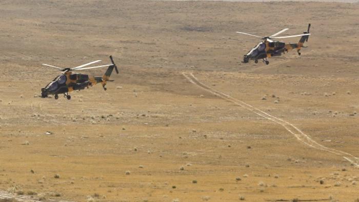 Türk Silahlı Kuvvetleri envanterinde 9'u EDH, 19'u B1 olmak üzere 28 adet T-129 ATAK Helikopteri bulunmaktadır

EDH Silah Yükleri
- 500x20mm (M197)
- 76x70mm Roket 

B1 Silah Yükleri
- 500x20mm (M197)
- 76x70mm Roket
- 8x160mm L-UMTAS ATGM 
- 16x70mm CİRİT Füzesi 
- 8x STINGER AA