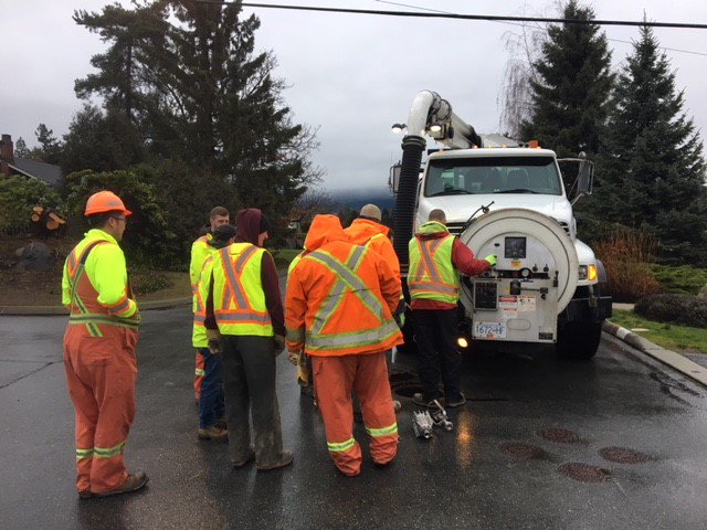 VimarEquipment's tweet photo. A great demo with the @teamenvirosight Jetscan HD video nozzle that made us think twice about dumping grease down the drain. Get in touch for a demo of your own. #VimarEquipped #UndergroundUnderstood https://t.co/cJqRueToPB https://t.co/yalGLiSwga