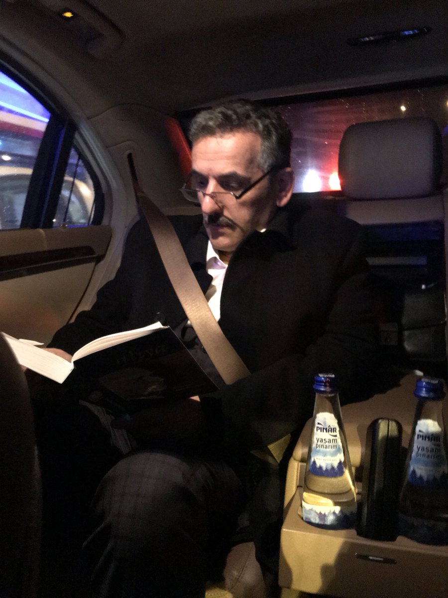 #samsunokumavakti bu akşam  mesai dönüşü yolda  denk geldi.Oku Samsun her fısatta oku.