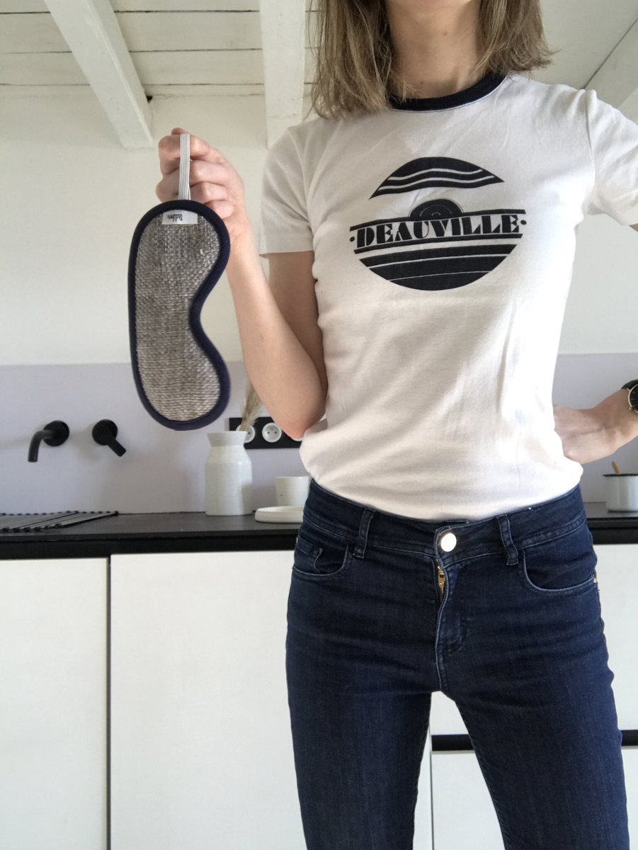 lapartybox's tweet photo. Mon accessoire sexy pour le 14 fevrier 😏 @tediber https://t.co/2yEchSDnYB