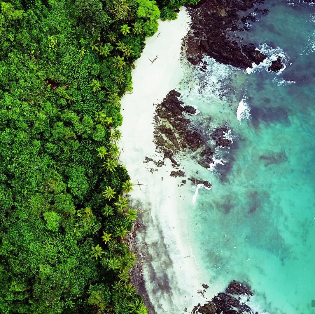 mano_cambiada's tweet photo. @ParquesColombia Utría desde los cielos. Gracias a Dronologist Travel por las fotografías. #nuqui #BahiaSolano #utria https://t.co/JKrZkPM9HB