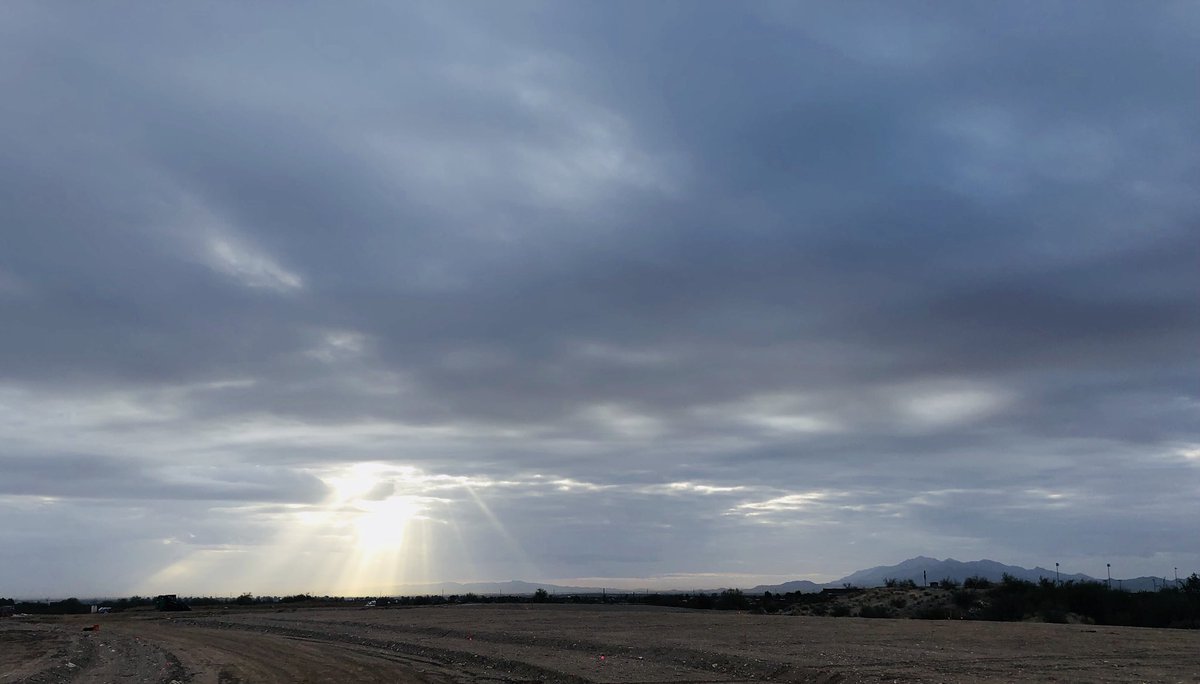 StephanieOlmo's tweet photo. Another cool and cloudy morning in the Valley. Sun rays peeking through the clouds from a distance. Happy Tuesday! #azwx #azwinter #cloudytuesday https://t.co/0CFHfEzq3O