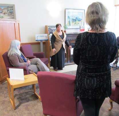 rwlibrary's tweet photo. Thank you Mayor Sue Foxton @NorthDumfries for helping launch our 2018 artist-in-residence program featuring our new artist @AngelaGrasse. Creativity was flowing at the mini-workshop! Discover how you can get involved &amp; register https://t.co/YIdeLOnadR https://t.co/uvNc43Qqi7