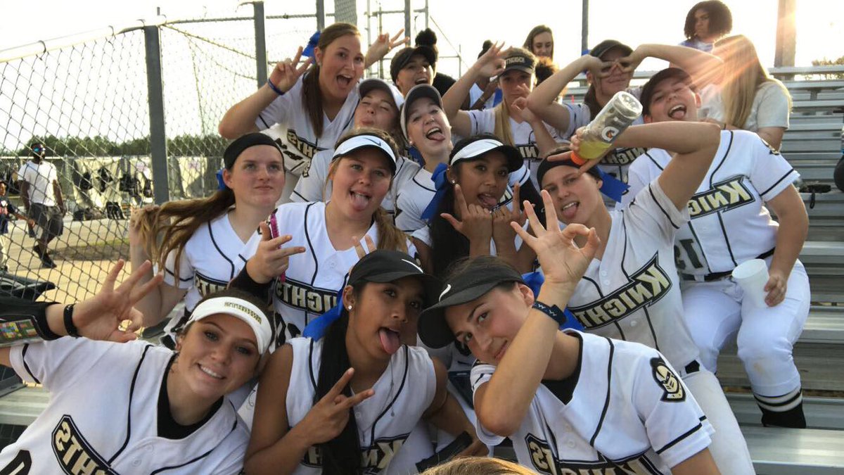DestinyPacetti's tweet image. Home game tonight @6:00‼️ #oakleafbuilt