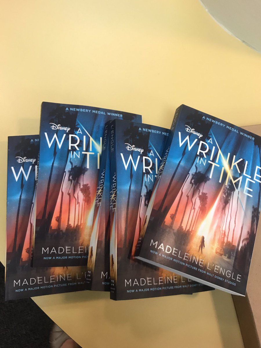 MrsCarterReads's tweet photo. Rush order copies of @WrinkleInTime because... #thebookisalwaysbetter #walkerreads https://t.co/sBlUvcol9R