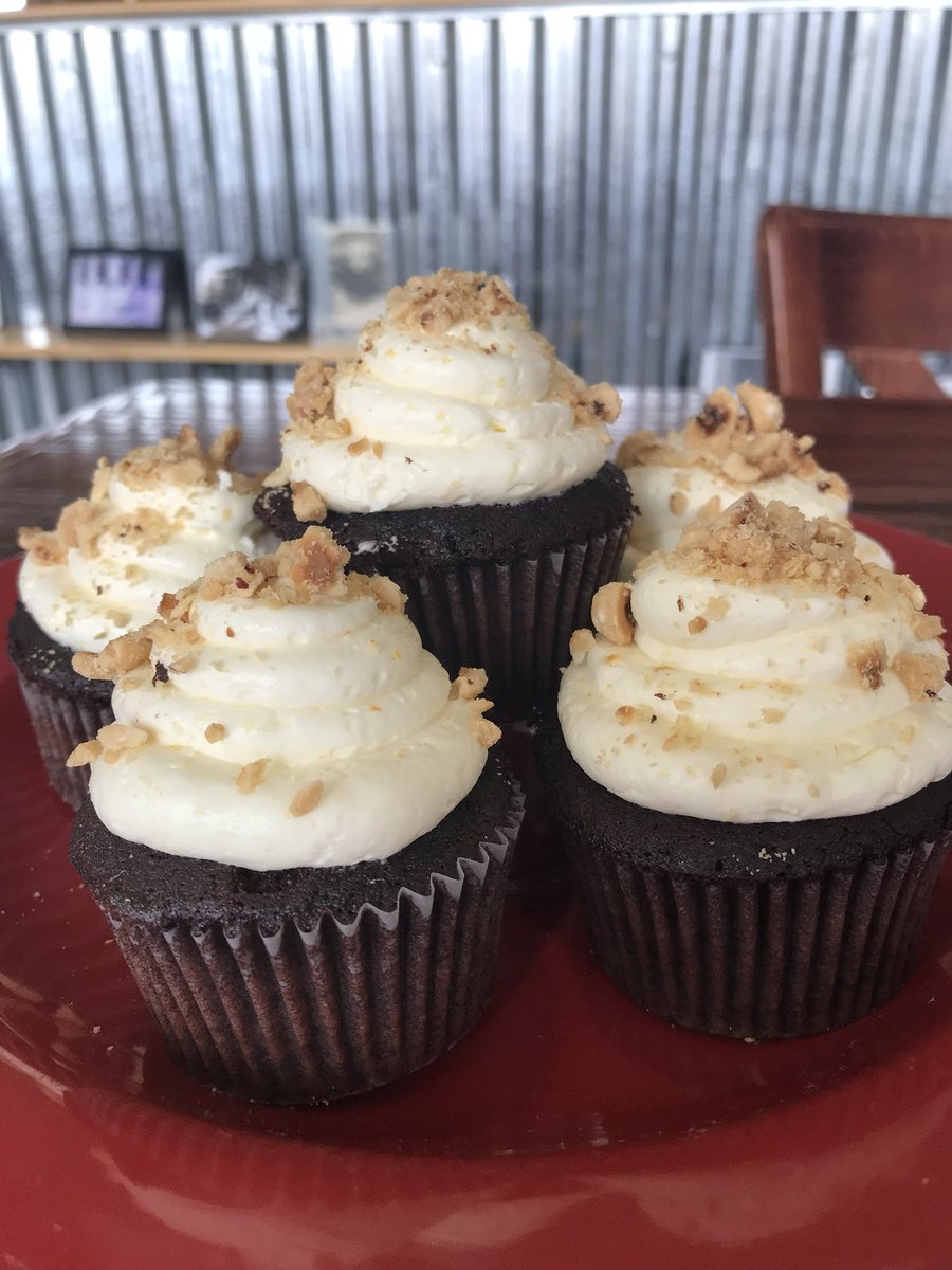 Our Valentine’s Day treats tomorrow are 1. A chocolate cupcake filled with a housemade chocolate hazelnut filling and topped with orange buttercream. 2. The chocolate superfecta! It’s our famous brownie topper with a piece of chocolate cake with chocolate frosting. Decadent? Yep.