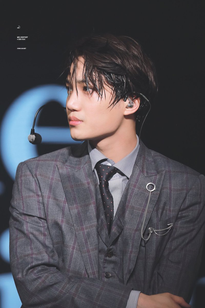 jonginnet's tweet photo. the sweetest chocolate I've ever known🍫

https://t.co/oceXuU6DQB
https://t.co/Akx7lNOfBg

#iHeartAwards #BestFanArmy #EXOL @weareoneEXO https://t.co/kqfHj6BEPJ