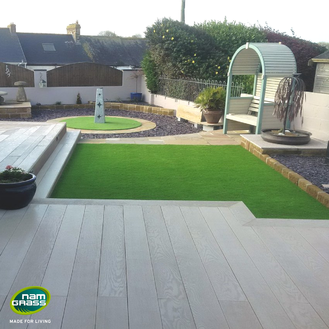 Namgrass's tweet photo. We ♥ these installs in customer's #homes. The #Namgrass used is the perfect match to its surroundings. #artificialgrass #quality #garden #property https://t.co/Mh7n0R2OOZ