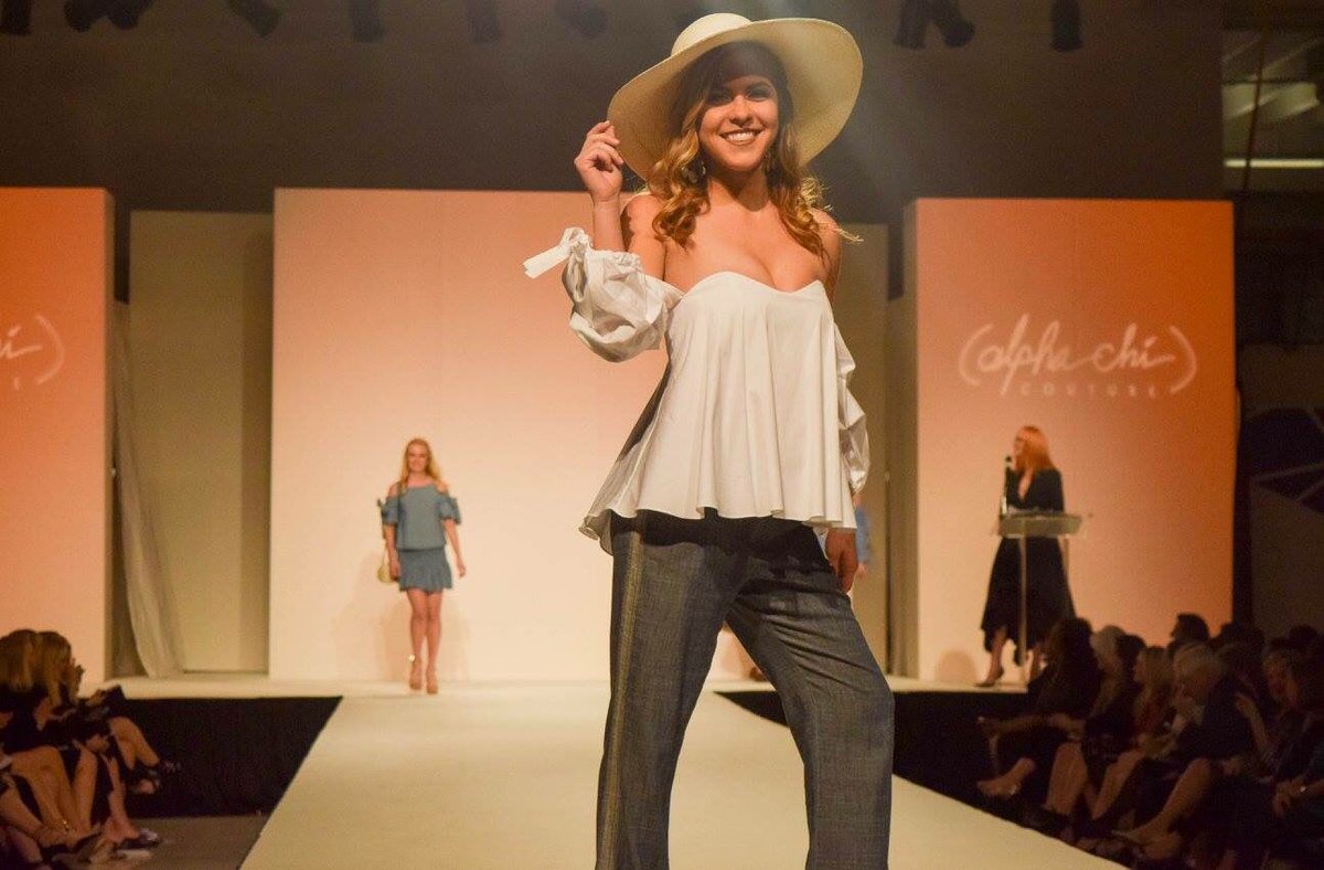 AXCouture's tweet photo. #ThrowbackThursday to one of our favorite looks from last years fashion show! #WhyICouture

https://t.co/IAI9tndUw3 https://t.co/Zaowg0lTDR