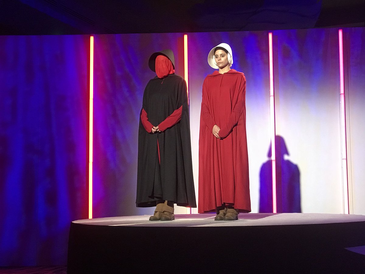 joan_e's tweet image. 🚨The Handmaids are here🚨
#CodeMedia