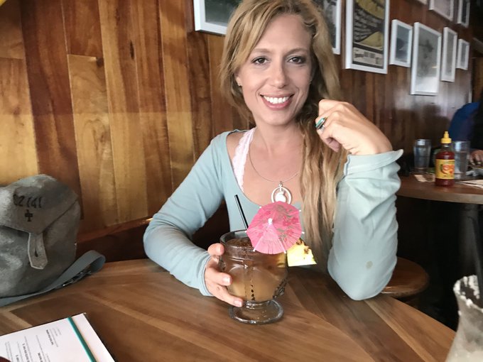 #bday pics from freast at dukes #malibu killed it https://t.co/qwbINAegv8<a href="/tag/bday"class="tags">#bday</a><a href="/tag/malibu"class="tags">#malibu</a>