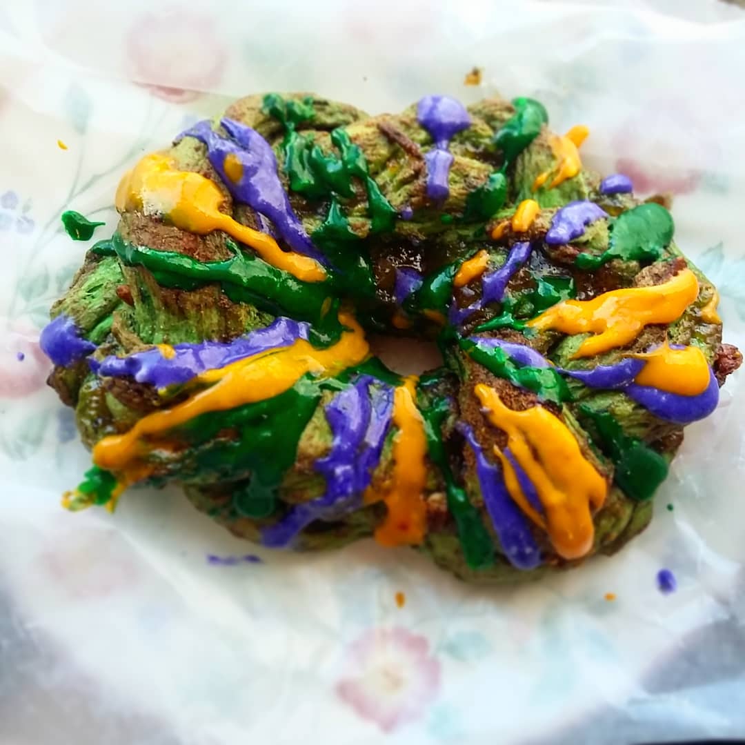 MsCCTweets's tweet photo. #creamcheeseglaze #kingcake #cannabis an unfilled and filled of course.. #cannabisculture #cannabiscommunity #mardigras #nola #born #medicine #colorado #medicatedkingcake #king #cake #medicatedbutter #staytuned #oftenimitatedbutneverduplicated #badass #moms #momswhotoke https://t.co/7OghqXP1PJ