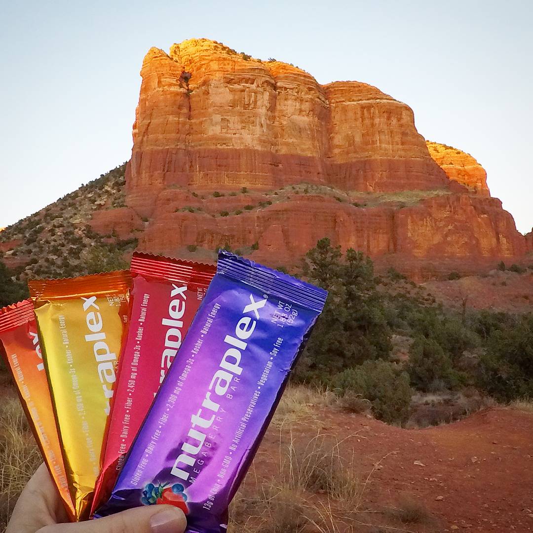 Nutraplex's tweet photo. Try all 4 flavors! Delicious and nutritious!
#BellRock #Sedona #Arizona #hike #trail #climb #nutrition #nutraplex #health #nongmo #glutenfree #soyfree #food #onthego #bars #mealreplacement https://t.co/yZxFfjtuzH