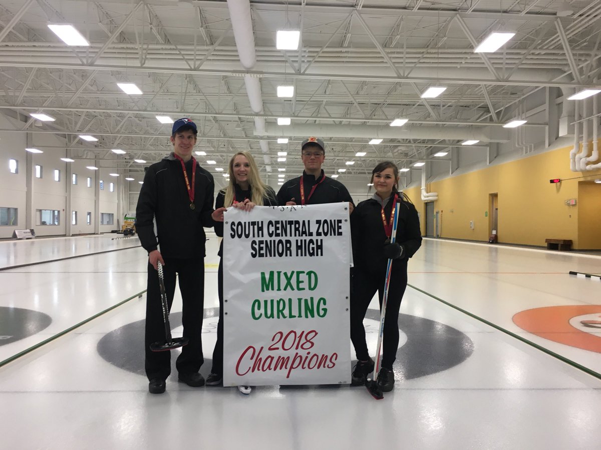 #plrdPride in a big way today!! Hardware and a some new wall decor coming back from South Central Zones @deliabulldogs <a href="/plrd25/">Prairie Land School Division</a>