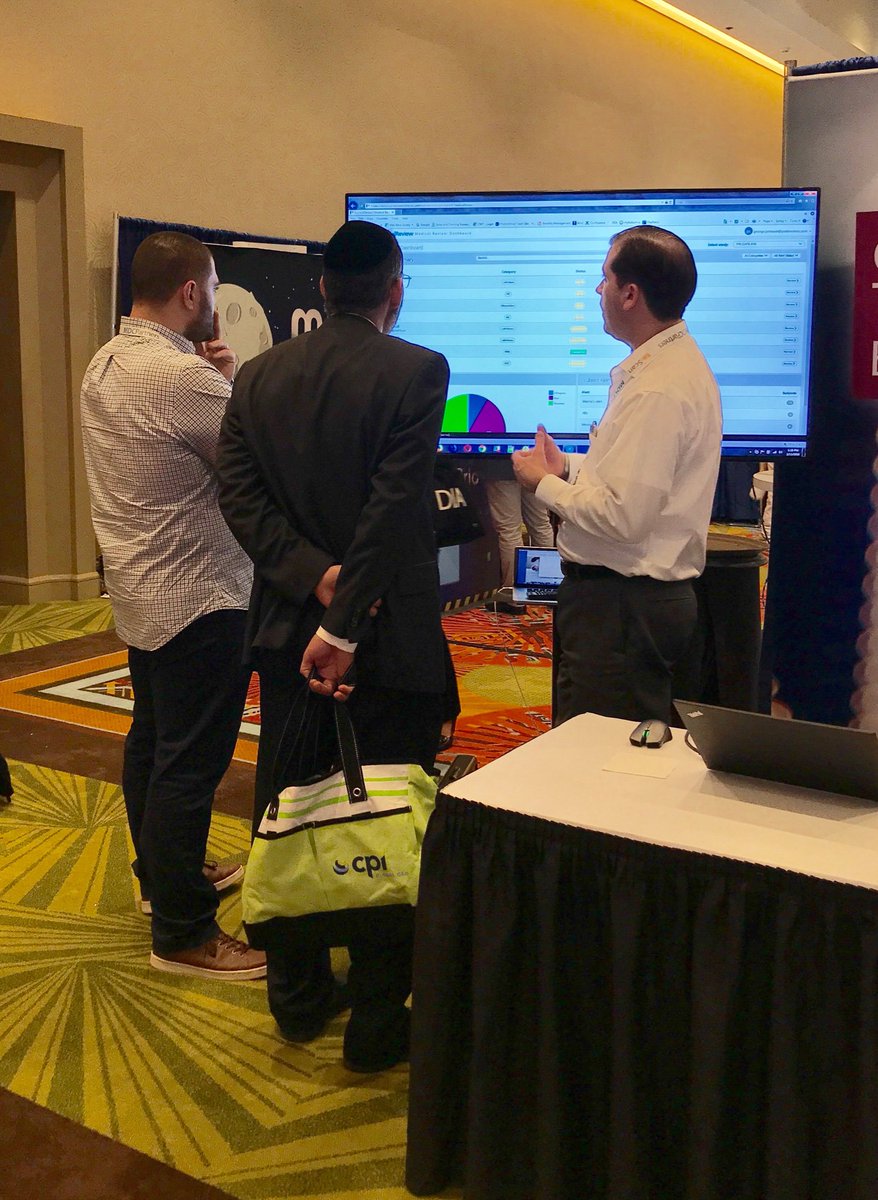 RRittberg's tweet photo. Signals Medical Review - still going with demos @ #SCOPE2018 @PKI_Informatics https://t.co/ImXOIFDopg