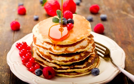 BeckTaxi's tweet photo. Change of plans! Take today’s afternoon meeting to your fav café and indulge for #PancakeTuesday. Ain’t nobody walkin’ home after pancakes. Give us a holla. App. Web. Phone. https://t.co/uUlLkB4X6i
#BestofTO #TOfoodies #TorontoEats #Movingthe6ix https://t.co/daEXgX75Pw