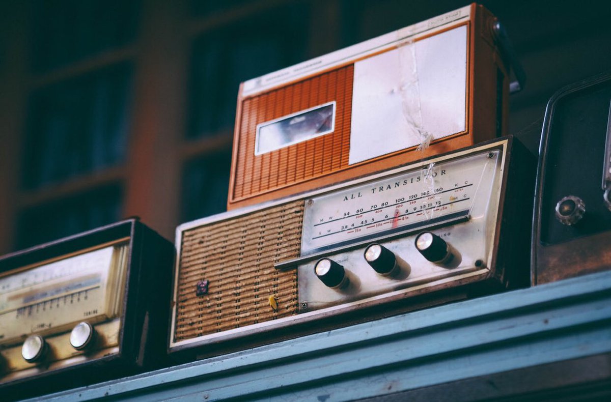 CCGarrotxa's tweet photo. Avui és el #diamundialdelaradio i volem agrair la feina i dedicació de les ràdios de la nostra comarca com @Radiolot @RadiolaVall @RadioLesPlanes @RadioBesalu #RadioSantJoanlesFonts @santjoanfontsaj #BasRadio @ajuntamentbas i la de tots aquells que la fan possible. Feliç dia! https://t.co/s7I3B1AM5z