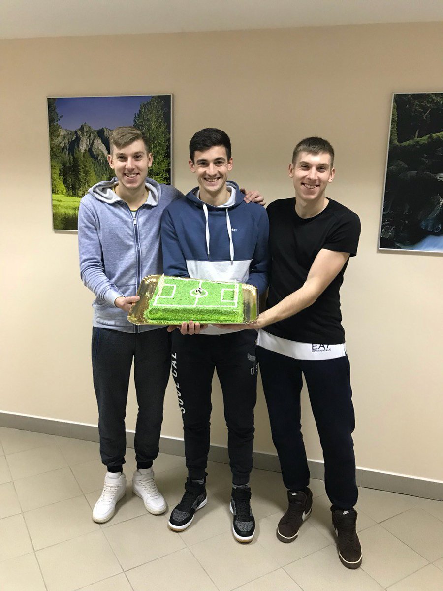 CSPetrocub's tweet photo. Omagiații: Dan Taras, Valerii și Andrei Macrițchii https://t.co/RZmptnf7DH