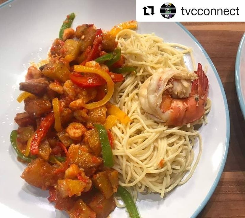 OyinadesKitchen's tweet photo. And I made breakfast today on live TV @TVCconnect... You can place orders for your delicious meal all you have to do is call/whatssap us on 08069258061 #bbnaija #nigeria #food #vendor https://t.co/0xbn42jky0