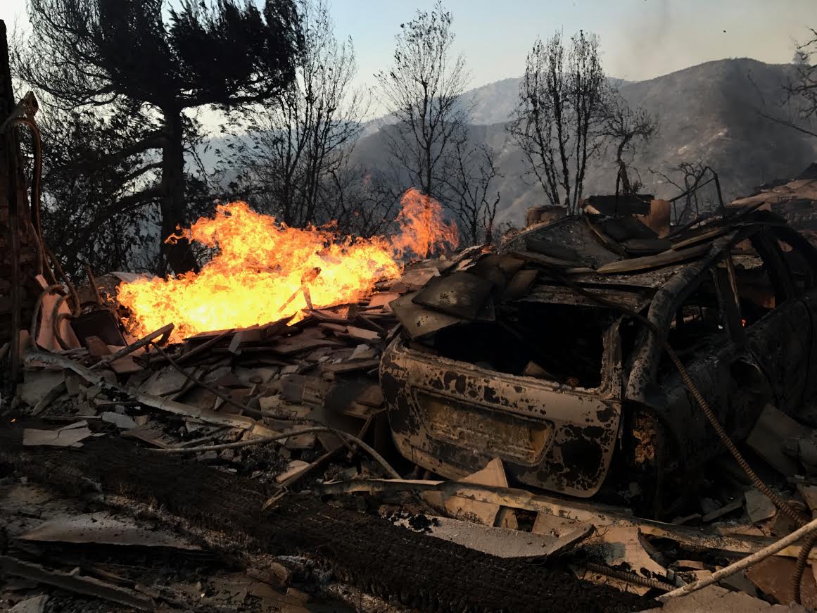 LAUnitedWay's tweet photo. Applications are now open for grants that support intermediate and long-term recovery and rebuilding efforts for low-income families affected by the recent natural disasters in Southern California https://t.co/9FGSYg6grK #ThomasFire #SoCalFireFund #Mudslides https://t.co/6SDGKHf2vU