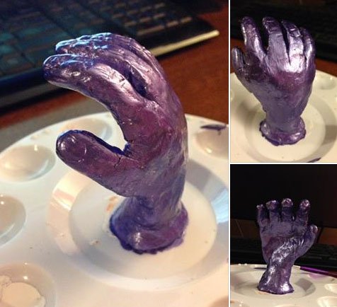jennybeanses's tweet image. Spent the last couple of days making Bigby&apos;s Hand out of clay and then painting it for our game table. First time I ever made anything out of clay. I&apos;m proud of it. #dungeonsanddragons #nerdcraft #bigbyshand