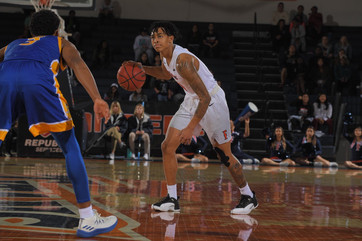 FullertonMBB's tweet photo. We could very well have two Titans join the 1K Club this season. Along with @oh_snaap25 who just became the 24th member in program history, @kyleallmanjr has 910 points for his career 👀 #TusksUp https://t.co/ZBD0b8uS66