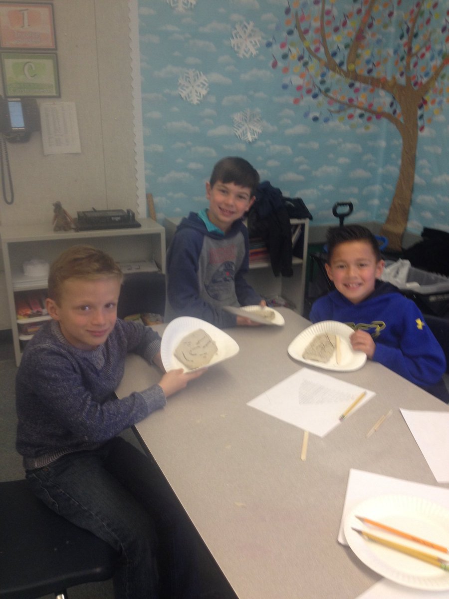 allysimmons13's tweet photo. Clay Art in second grade. My kids are creative for sure! #rcsdchampions https://t.co/mlwvodyKb3