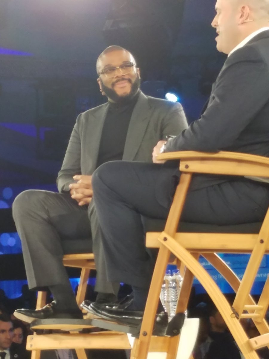 CoventryCandles's tweet photo. Tyler Perry this morning and Warren Buffet this afternoons.  #makesmallbig is bringing it https://t.co/N787TFS9gr