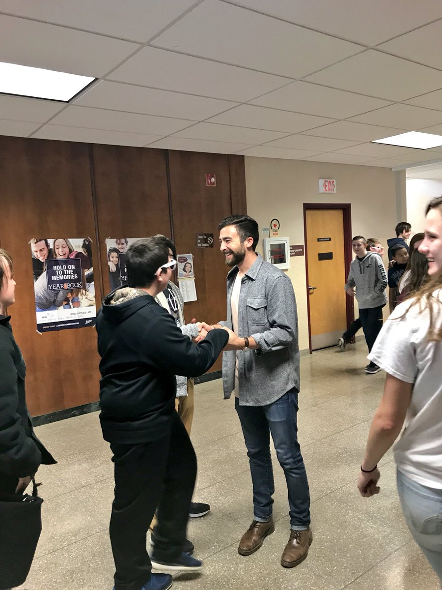 mishmeyer's tweet photo. Big things happen because someone like you decided to act in a small way. @houstonkraft #makekindnessnormal #calmum https://t.co/jm5hbUOwbX