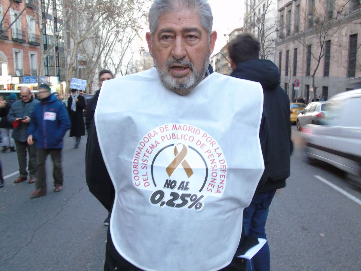 MiguelARevoluci's tweet photo. Por las pensiones presentes y futuras 22 Febrero ¡TODXS A LAS CALLES #PensionesDignas @pensionazo_no @ilpRentaBasica @VVSSUnidos #CepedaEresMagia #ElPozoMiente Felipe González #DebatesTO #OTDirecto13F #cardoslozano Oxfam Internacional Nicolás Salas Erasmus a Italia https://t.co/DTAhIBUKsi