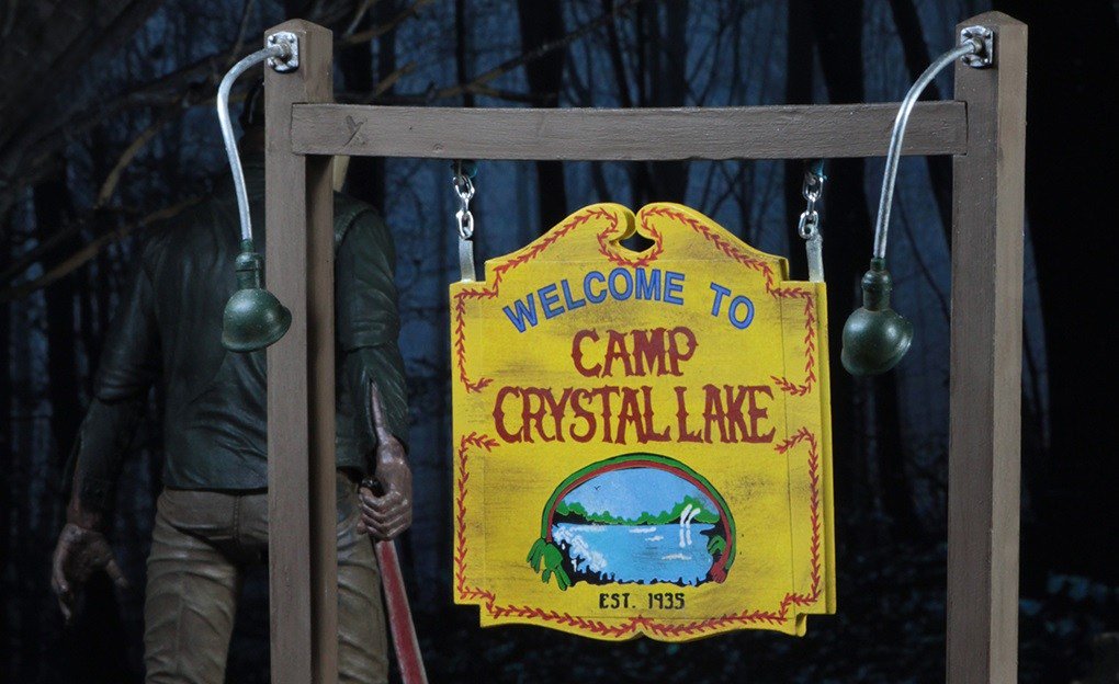 Final Images for NECA’s ‘Friday the 13th’ Action Figure Accessory Pack bloody-disgusting.com/toys/3483127/f…