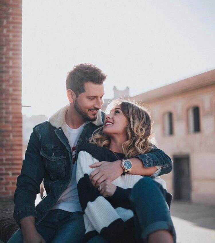 ¡¡Mañana tenemos un especial ‘San Valentín’ en #OutdoorLIVE!! 💘Nos acompañarán <a href="/Manu_LB_/">Manu Lombardo</a> y <a href="/megancasas1/">megancasas</a> ¿Qué te gustaría que le preguntáramos? 😍