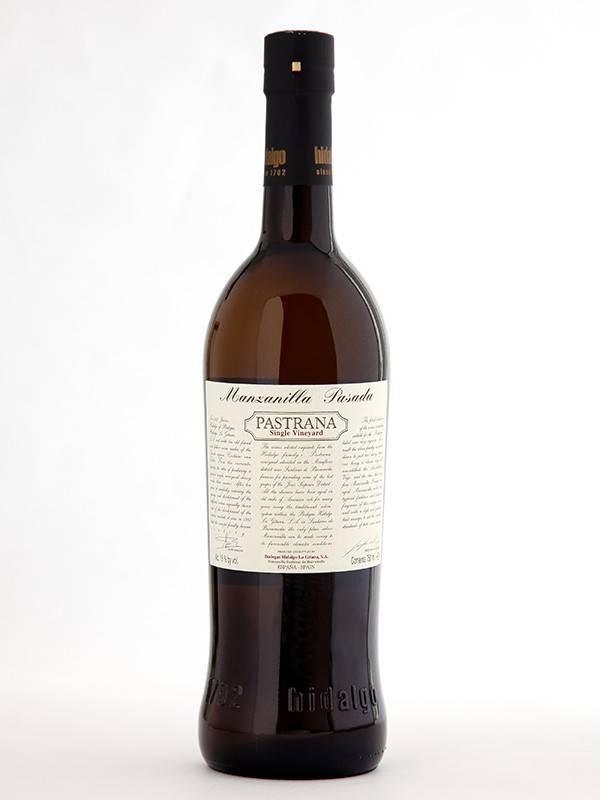 El resultado es una manzanilla vieja, pasada, al estilo classico mas puro sin someterse a ningún tipo de filtración ni estabilización por frío, La Reina de las Manzanillas
COMPRELA AHORA POR 12.95€