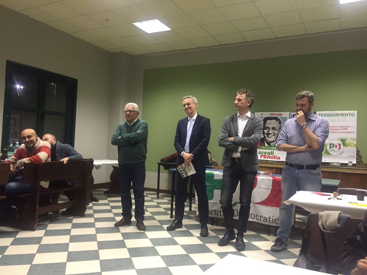 Tetovaccari's tweet photo. Alcuni momenti della cena organizzata #CircoliPD #Concordia e #SanPossidonio #gentecapace Scegli l’Emilia VotaPD! https://t.co/vdu1tHtHw8