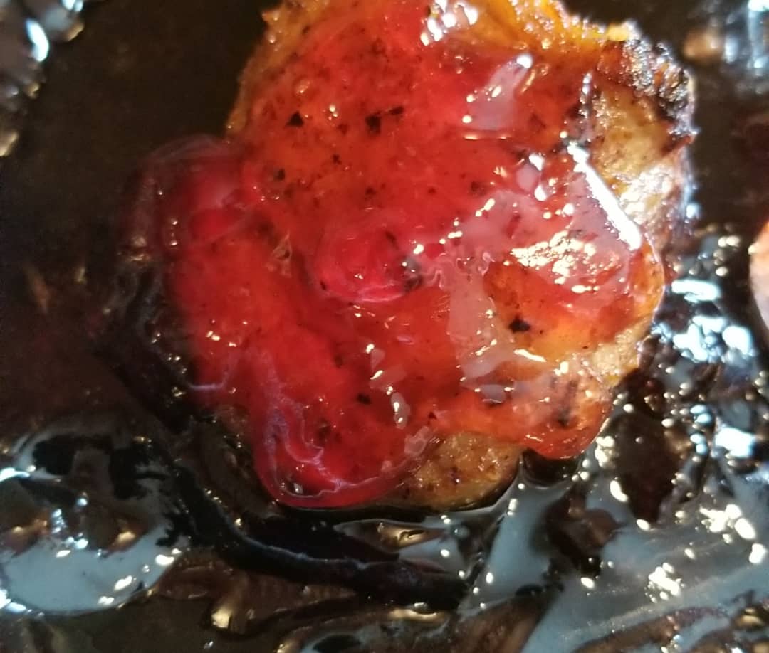 CHEFZAECMC's tweet photo. Fireball lamb chops pearl couscous pan seared brocolinny with sweet peppers. It's also a fireball strawberry and redberrie reduction (I put on to quick at first it was runny but still was bomb) #FOODPORN #CHEFZAE #KITCHENKILLA https://t.co/En5fRk6kEj