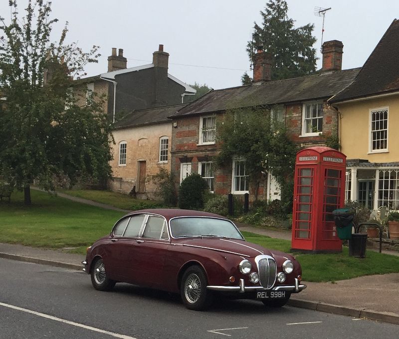 DriveaClassic1's tweet photo. @lovedebenham But still a very lovely village #Debenham #debenhamvillage #rural #suffolk #Daimler https://t.co/kOHWO8QG0K