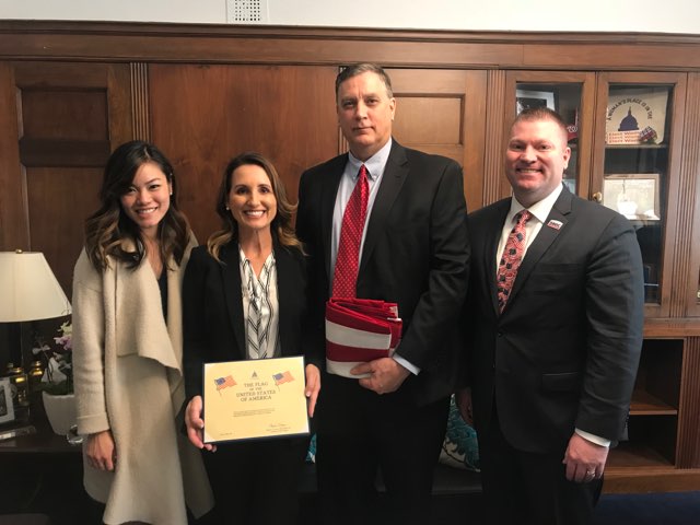 FloridaSBDCN's tweet image. We had a wonderful meeting with Dao Nguyen of @RepStephMurphy&apos;s office today. It was special having our client Elizabeth Burch of @DignitasTech there to tell her #SBDC story and we loved surprising her with a flag that was flown over the Capitol to commemorate her trip! 🇺🇸