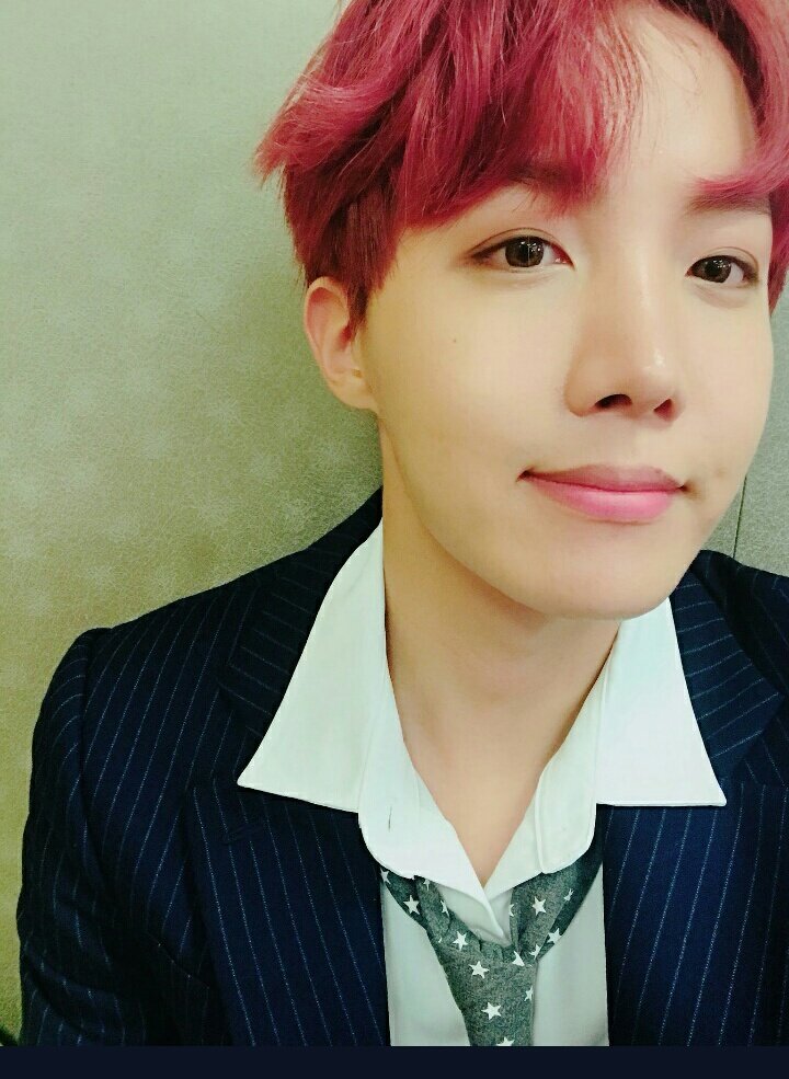 ARMY67150's tweet photo. #JHopeYourePerfect https://t.co/8dbbR4zswB