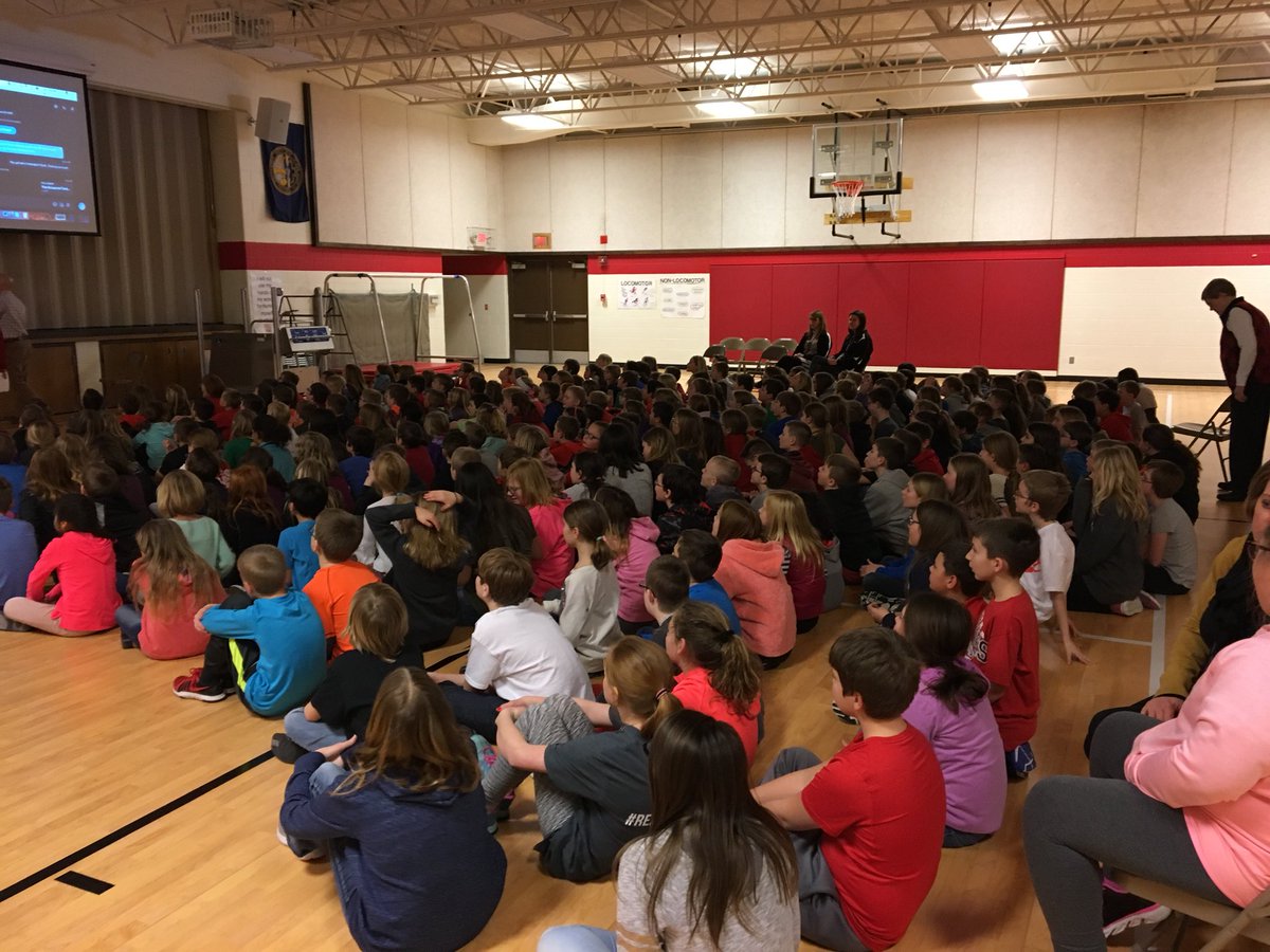 Getting ready to Skype with author Lauren Tarshis! #books #AESHuskies