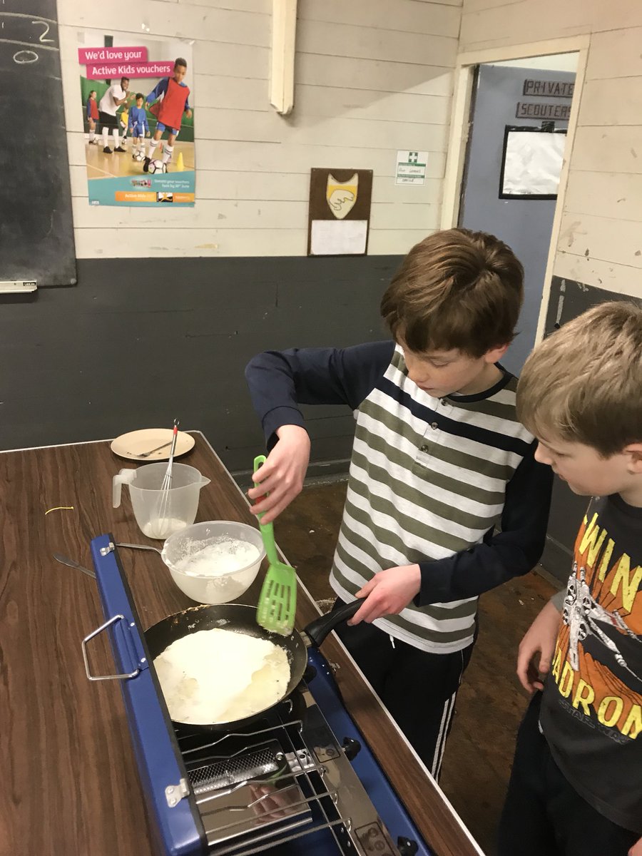 SJNScouts's tweet photo. Tonight our scouts are making Chinese pancakes #PS08 #PS09 #PancakeDay #YearOfDog https://t.co/dqoSzGZZ0O