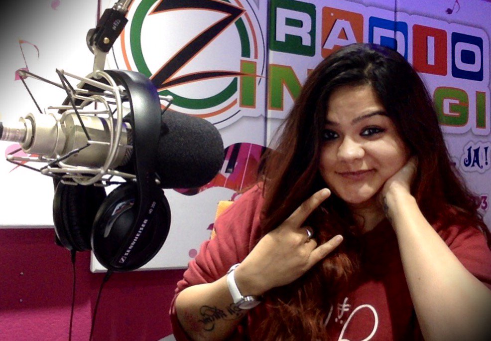 i4ira's tweet photo. As they say, do what you love and you'll never have to work a day in your life!
#WorldRadioDay...Definitely a day to celebrate!!

#Radio #RadioZindagi #RadioHost #WomenInRadio https://t.co/yj8lC4ao1A