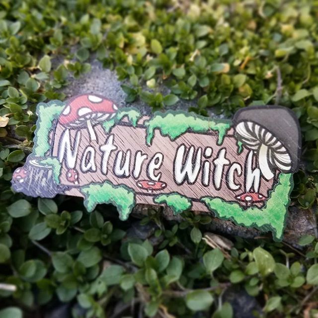 Teaser picture of a new item being released in the shop later this week 🖤 🌿
🌱
🌿
🌱
🌿
#witchyaesthetic #witchyaccessories #witchesofinstagram #witchyways #naturewitch #nature #witch #witchy #TWK #thewitchykitten ift.tt/2HbX3r2