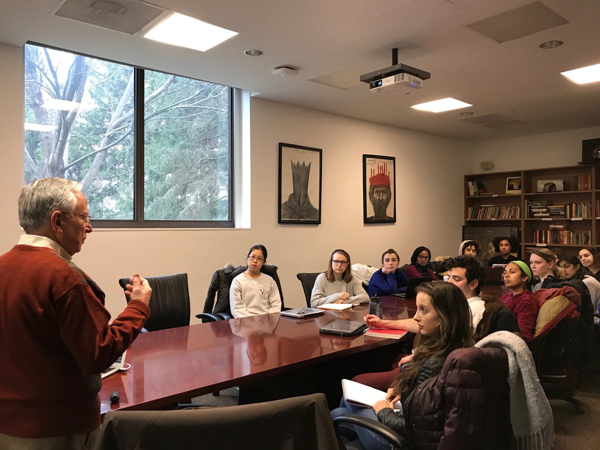 schneidercp's tweet photo. “ I can’t begin to tell you about what happened to 6 million #Jews during the #Holocaust but I can tell you about 1 family, mine”.#Holocaustsurvivor #AlMunzer speaks 2 @TheLabGU #CentennialLab course @georgetown sfs about his life + #Cambodia . #riveting https://t.co/zN36w3NweQ
