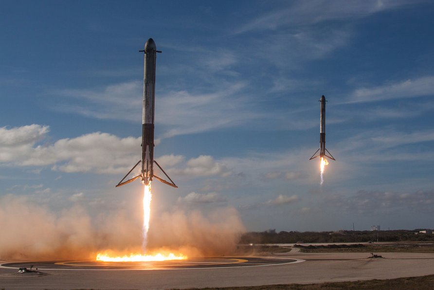 exploreplanets's tweet photo. One week ago, today🔥🔥https://t.co/P2Ut6ZLUev https://t.co/AIf6FptqvO
